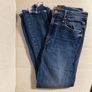 Stylish Blue Denim Jeans with Holes